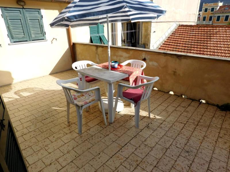 Terrazza Attrezzata, Леванто Экстерьер фото